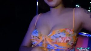 สาวไทยแว่นนมยักษ์โดนฝรั่งควยใหญ่ซอยหีแตกในโรงแรม ครางลั่นเลียหีเสียวจัด