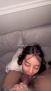 สาวแว่นหุ่นน่าปี๊บโดนควยใหญ่กระแทกหีสดแรงๆ เเตกคาหีคาห้องนอน