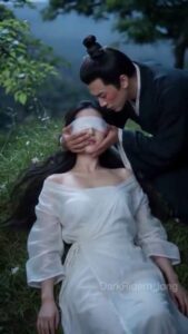 คลิปหลุด AI จีน มังกรหยก สาวหุ่นเด็ดนมยักษ์ถูกปิดตาโดนซอยหีแตกในกลางป่าทึบ